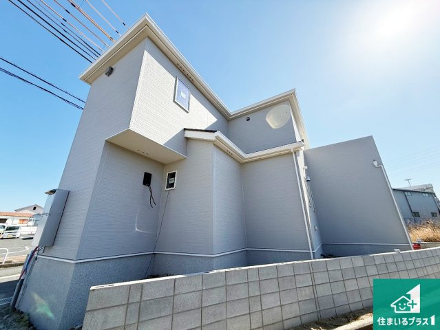 泉佐野市鶴原　第2期　新築一戸建ての外観|周辺は落ち着いた街並みの住宅地！子育てがしやすい住環境です！まだ未完成ですが、現地でしかわからない事もございます。是非一度ご覧ください。