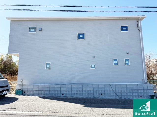 泉佐野市鶴原　第2期　新築一戸建ての外観|周辺は落ち着いた街並みの住宅地！子育てがしやすい住環境です！まだ未完成ですが、現地でしかわからない事もございます。是非一度ご覧ください。