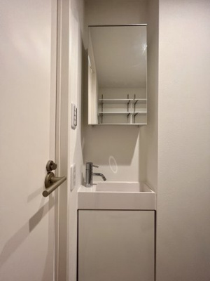 【独立洗面台】 | Claudia Senju／クラウディアセンジュ | Claudia Senju