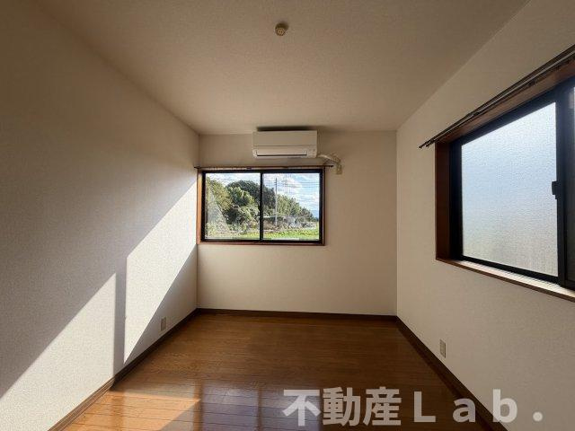 エルムハウスの洋室