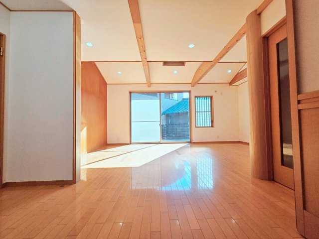 【居間・リビング】 | 知多市八幡