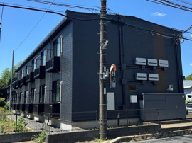 落ち着いた雰囲気の外観です