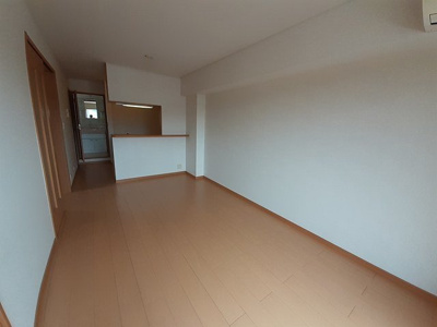 【居間・リビング】 | セレーノ・Ａ | 使いやすいリビングです