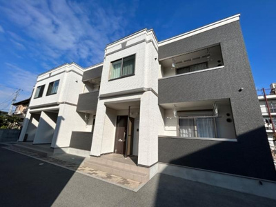 【外観】 | グローリーデイズ | 外観写真（昼）