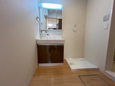 【洗面所】 | グローリーデイズ | 洗面