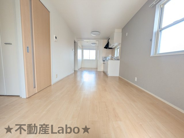 グランデ成長A　103の居間・リビング