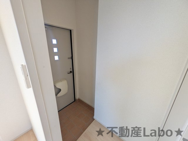 グランデ成長A　103の玄関