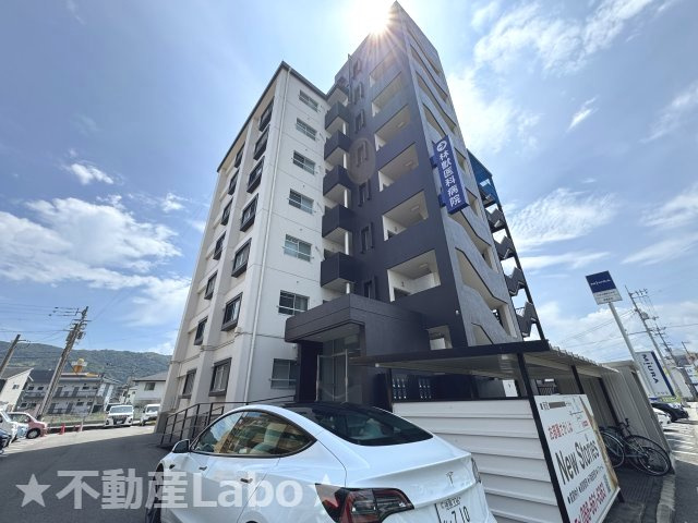 徳島市南島田町３丁目の賃貸マンション