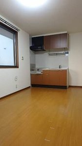 柏崎市北半田１丁目のアパートのキッチン