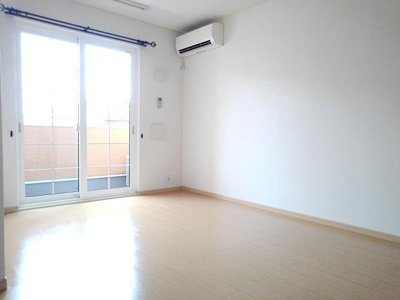 【居間・リビング】 | シャン・ド・フルール弐番館