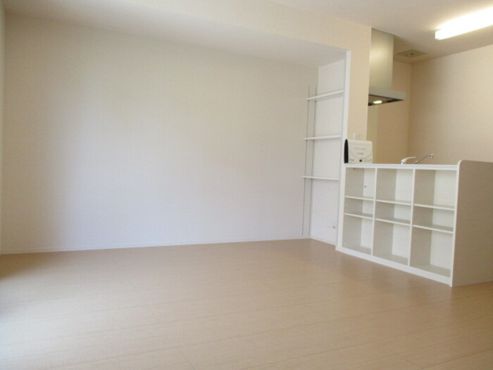 ファミーユルポの居間・リビング