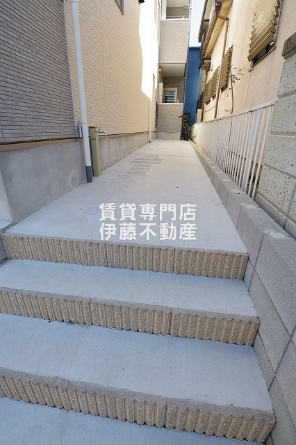 Katze志賀本通の駐車場