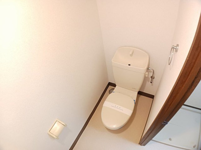 【トイレ】 | ゴールドキャッスルⅡ（Ｄ） | 落ち着いた色調のトイレです