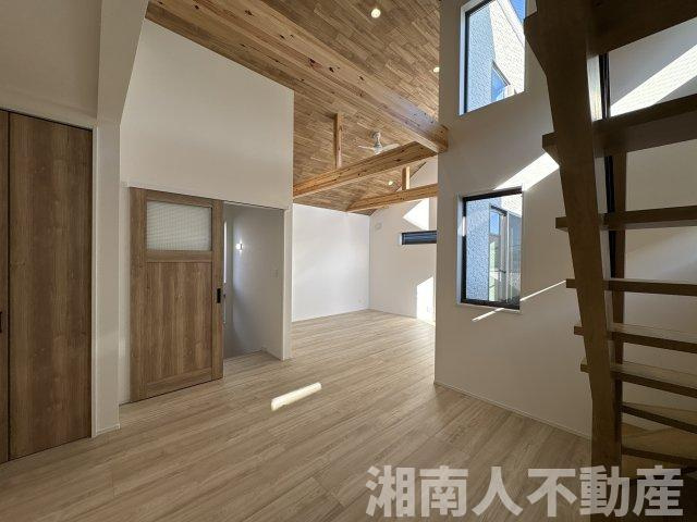 茅ヶ崎市菱沼１丁目　の居間・リビング|ゆったり過ごせるリビングです