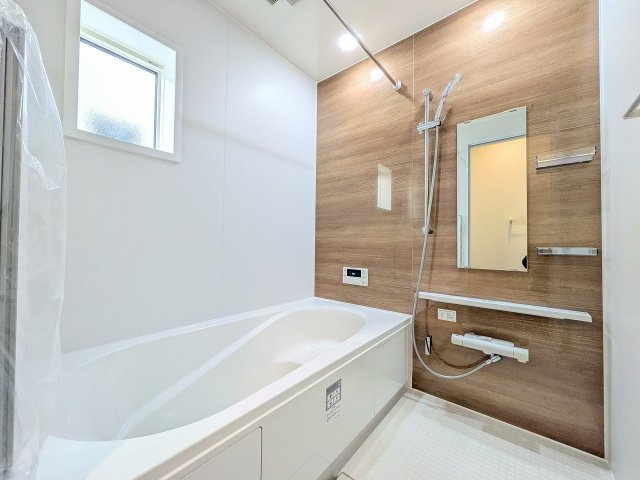 八王子市　散田町　新築一戸建て　２期の浴室|～のびのびとくつろげるバスルーム　1日の締めくくりに癒しのバスタイムを～