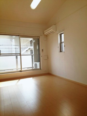 【居間・リビング】 | セレノブリッサ | 使いやすいリビングです