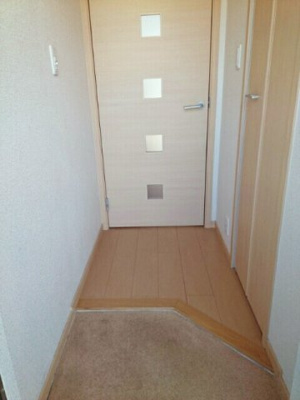 【玄関】 | セレノブリッサ | きれいな玄関です