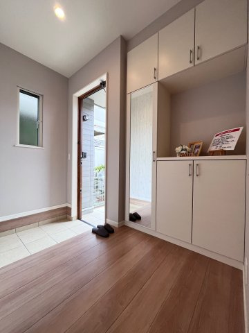 中村1丁目　中古戸建の玄関