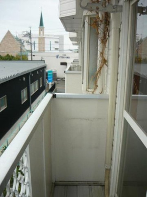 【バルコニー】 | Ｖｉｌｌａｇｅポポ | 落ち着いた時間を過ごせるバルコニーです