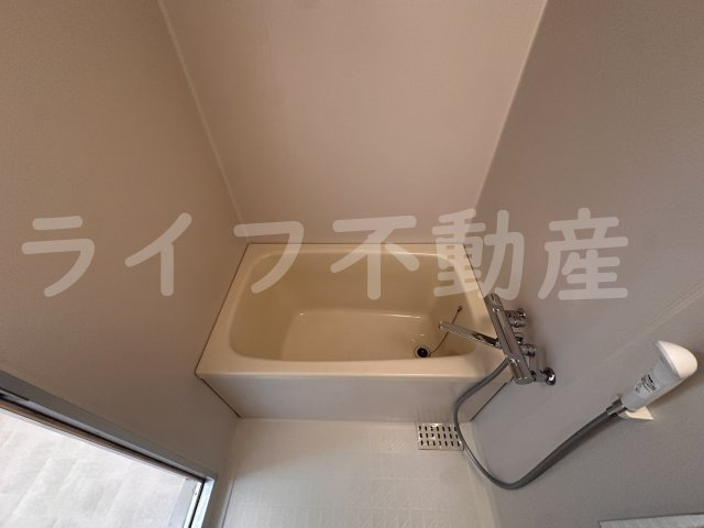 シンフォニーレジデンス石切の浴室|コンパクトで使いやすいお風呂です