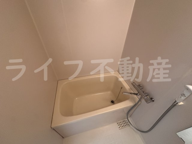 シンフォニーレジデンス石切の浴室|お風呂です