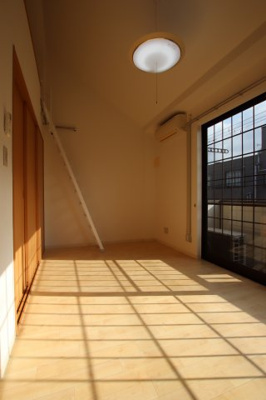 【洋室】 | フリーダム