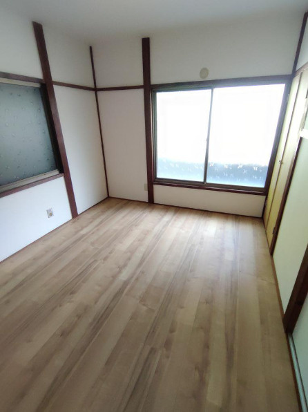 東大阪市東石切町６丁目　中古戸建の洋室