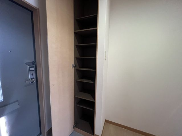 フォブールジャミンの玄関