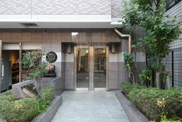 セントパレス池袋のエントランス