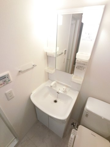 ＫＤＸレジデンス市川の独立洗面台