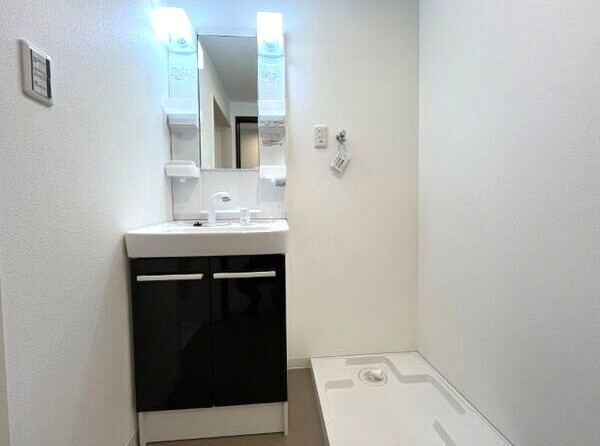 ジーメゾン名古屋豊田の洗面所