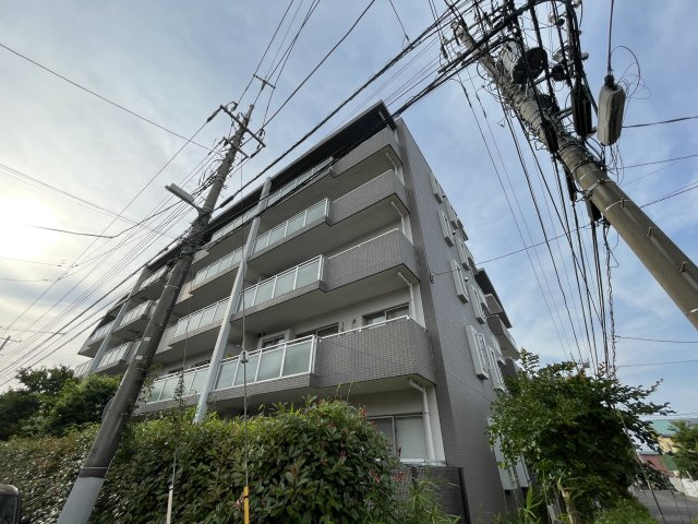 ファミールヴィラ多摩の外観