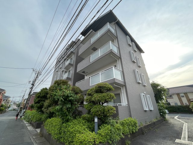 ファミールヴィラ多摩の外観