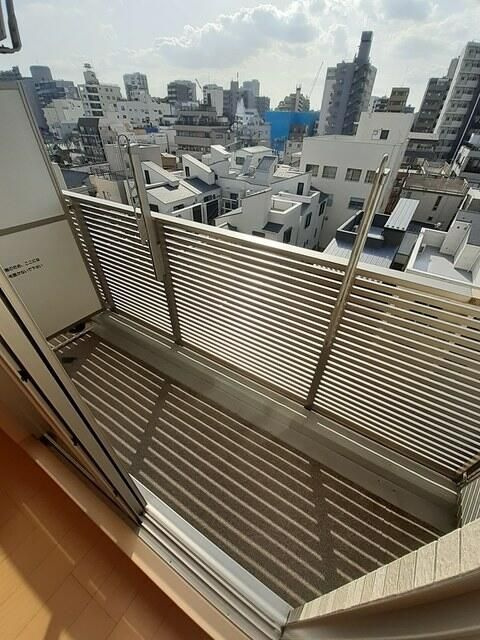 ＡＱＵＡ　ＧＡＲＤＥＮ今戸のバルコニー