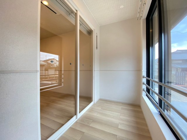 【バルコニー】