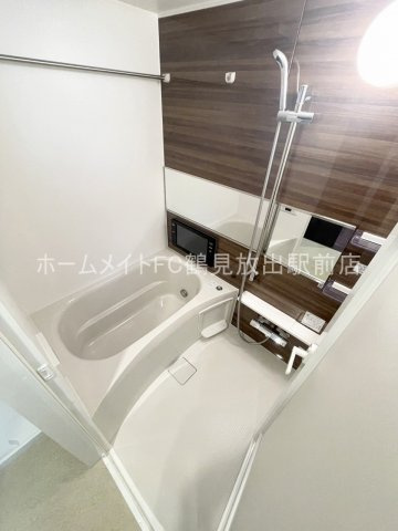 東大阪市長田中１丁目の賃貸マンションの浴室