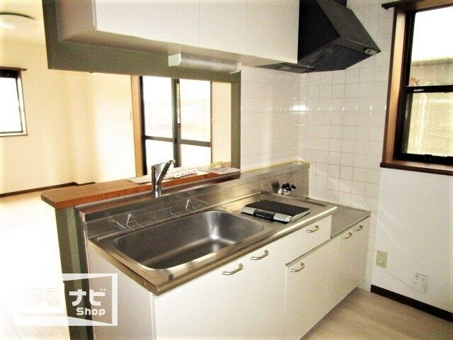 フォブールひうちのキッチン