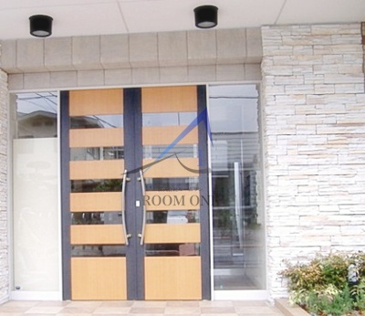 ルネ　シェスタ