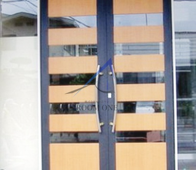 ルネ　シェスタ