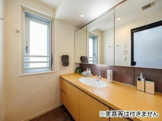  | パウダールーム （１） 