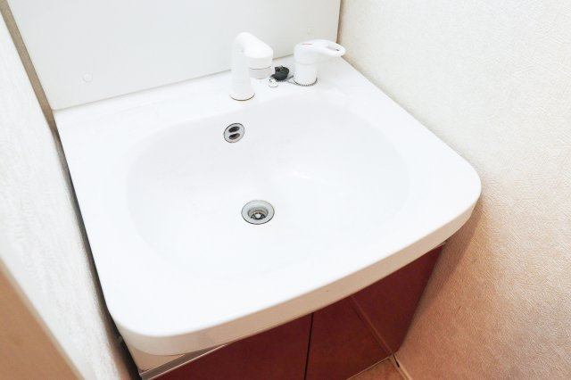 サヴォイ箱崎セントリシティ　6階の独立洗面台|別号室のものになります。現状優先。