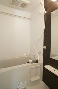 リブリ・YUMEの浴室