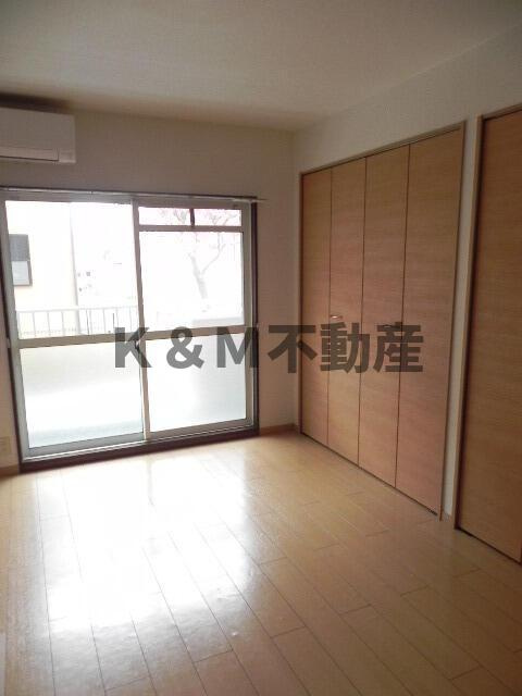 グランドール柏の居間・リビング|ゆったりとした居間です