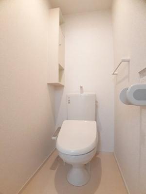 【トイレ】 | フォルトゥーナⅥ | コンパクトで使いやすいトイレです