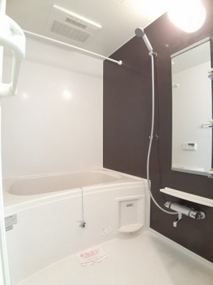 【浴室】 | フォルトゥーナⅥ | きれいなお風呂です