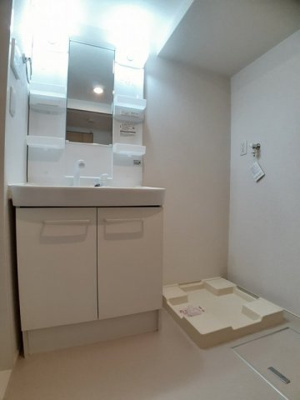 【洗面所】 | フォルトゥーナⅥ | 忙しい朝には欠かせない洗面所です