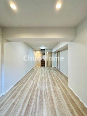 【設備】 | グリーンパーク第8綾瀬 | 【宅配ボックス】在宅時・不在時に関わらず、居住者の代わりに非対面で宅配物を受け取ってくれる便利な設備です。わかりやすくご説明致しますので見学時にはお部屋だけではなく共用部分もぜひチェックしてください。