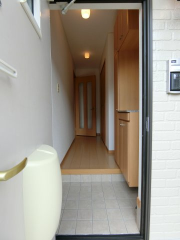 マ　ヒューナ　Ｂの玄関