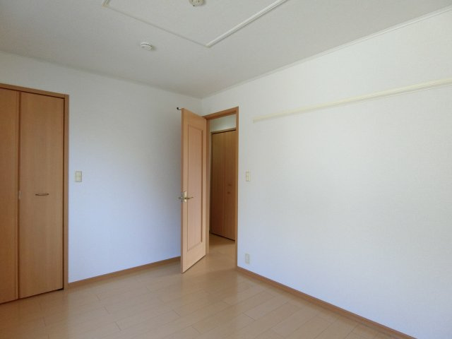 マ　ヒューナ　Ｂの洋室