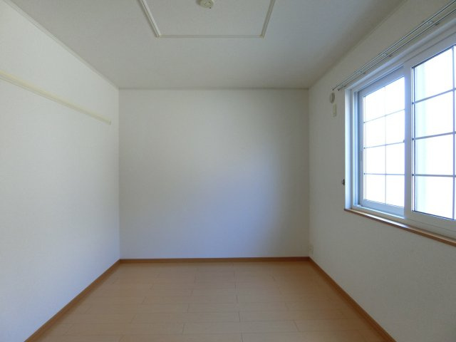 マ　ヒューナ　Ｂの洋室